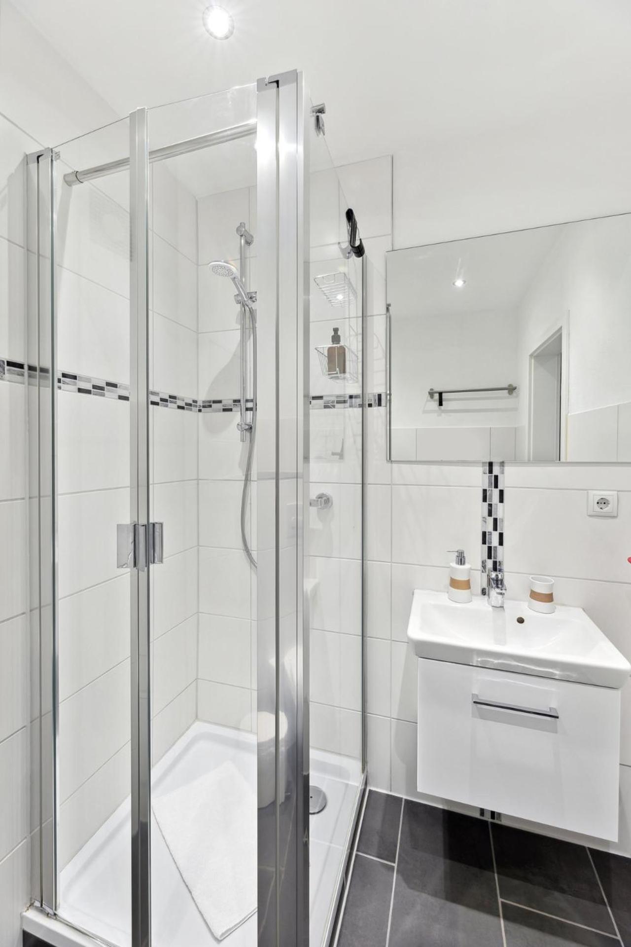Sali Homes - Charming Studio Apartment In Heart Of Bayreuth With Balcony Экстерьер фото