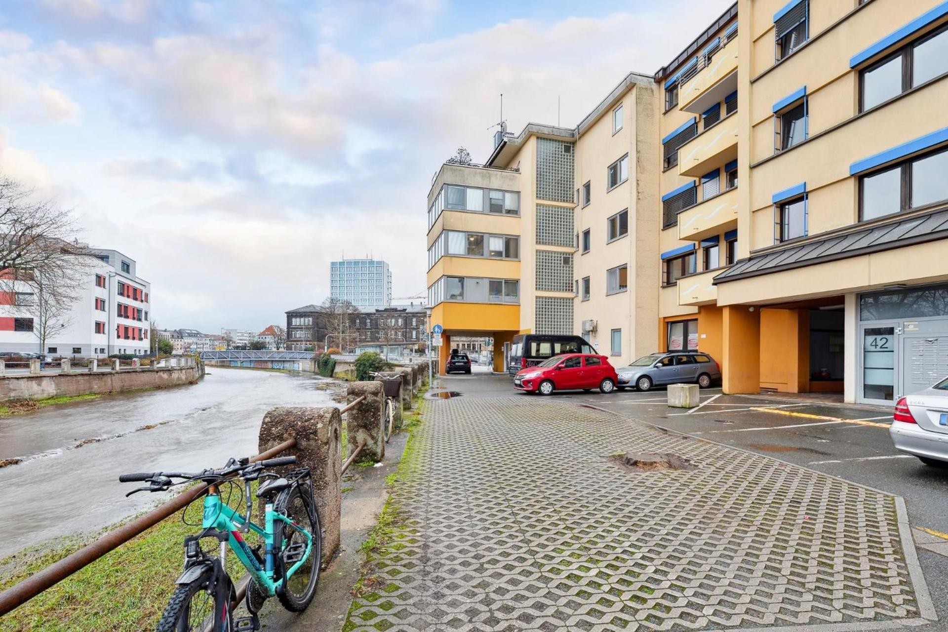 Sali Homes - Charming Studio Apartment In Heart Of Bayreuth With Balcony Экстерьер фото